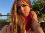 Honeyy_Doll
