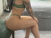 lilkiwiamy pic