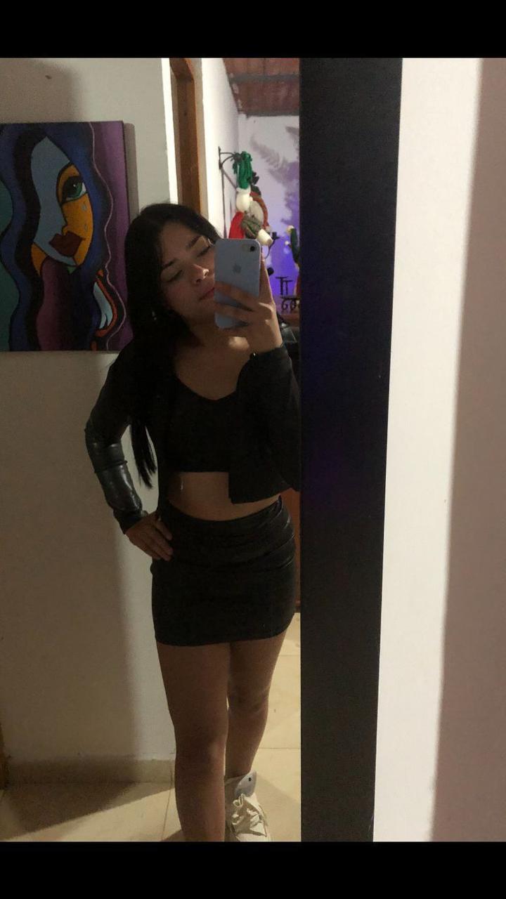 Niki_Lovee