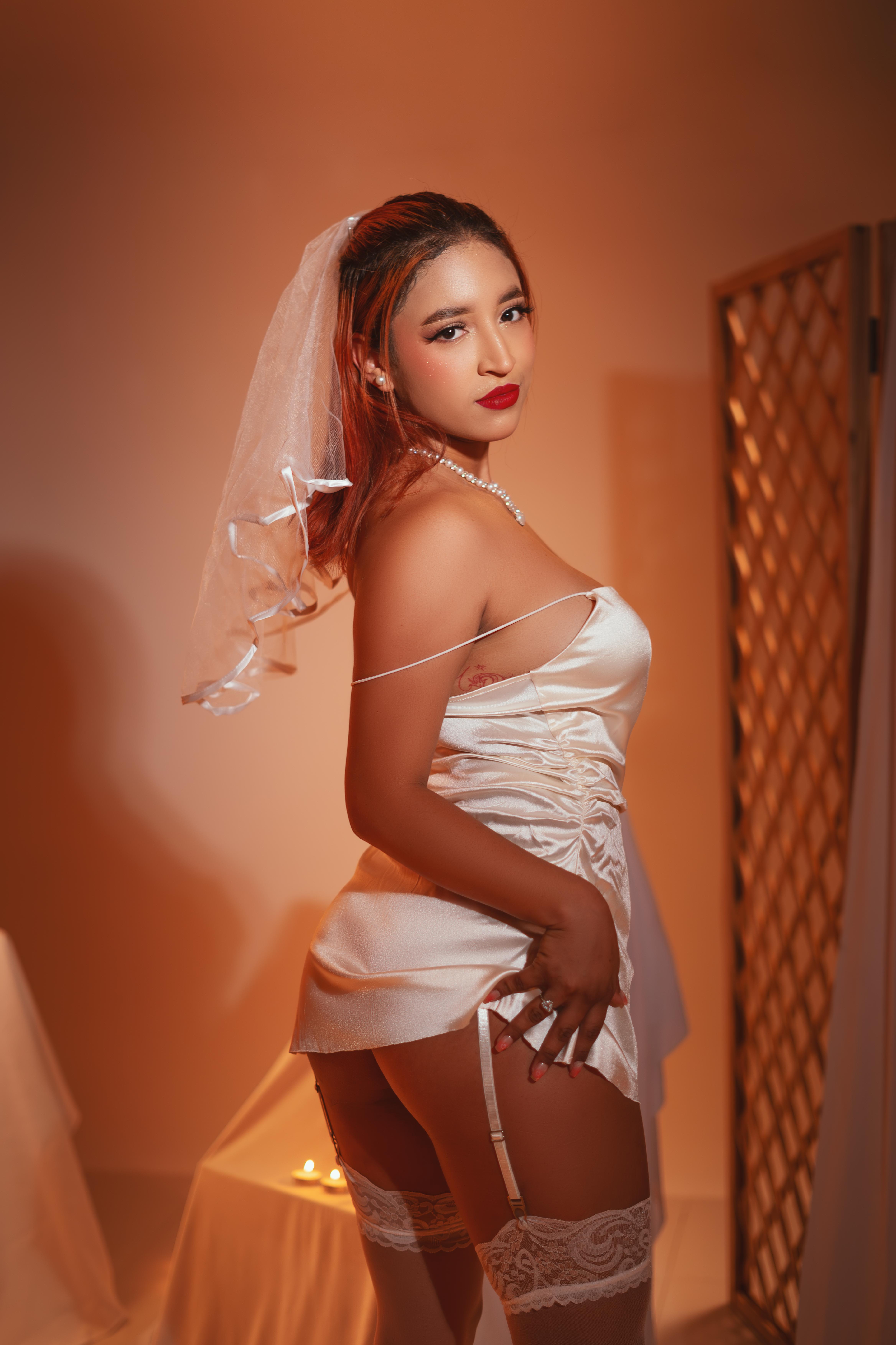 catalinaflores from Jerkmate