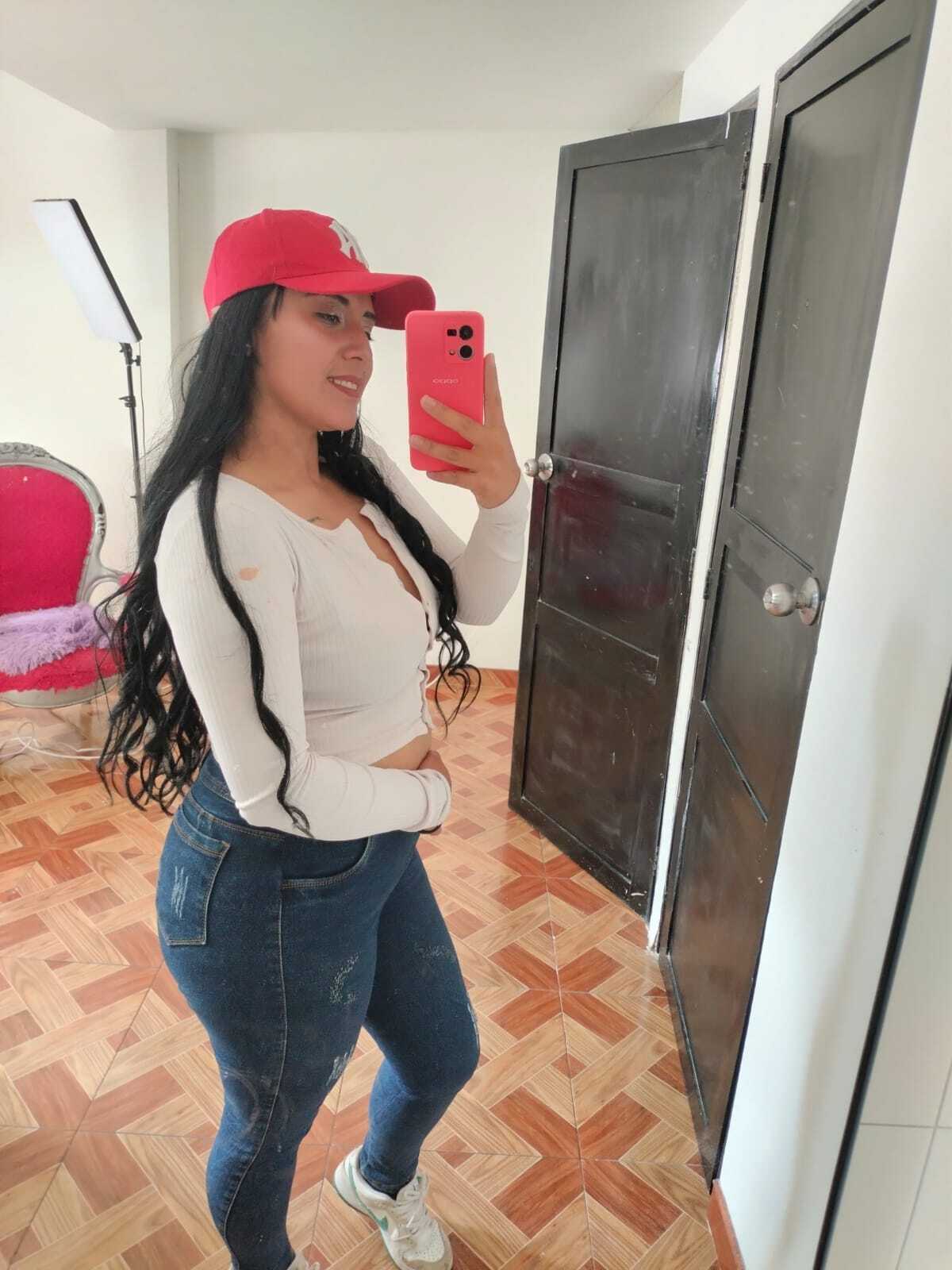 emilygala from Jerkmate