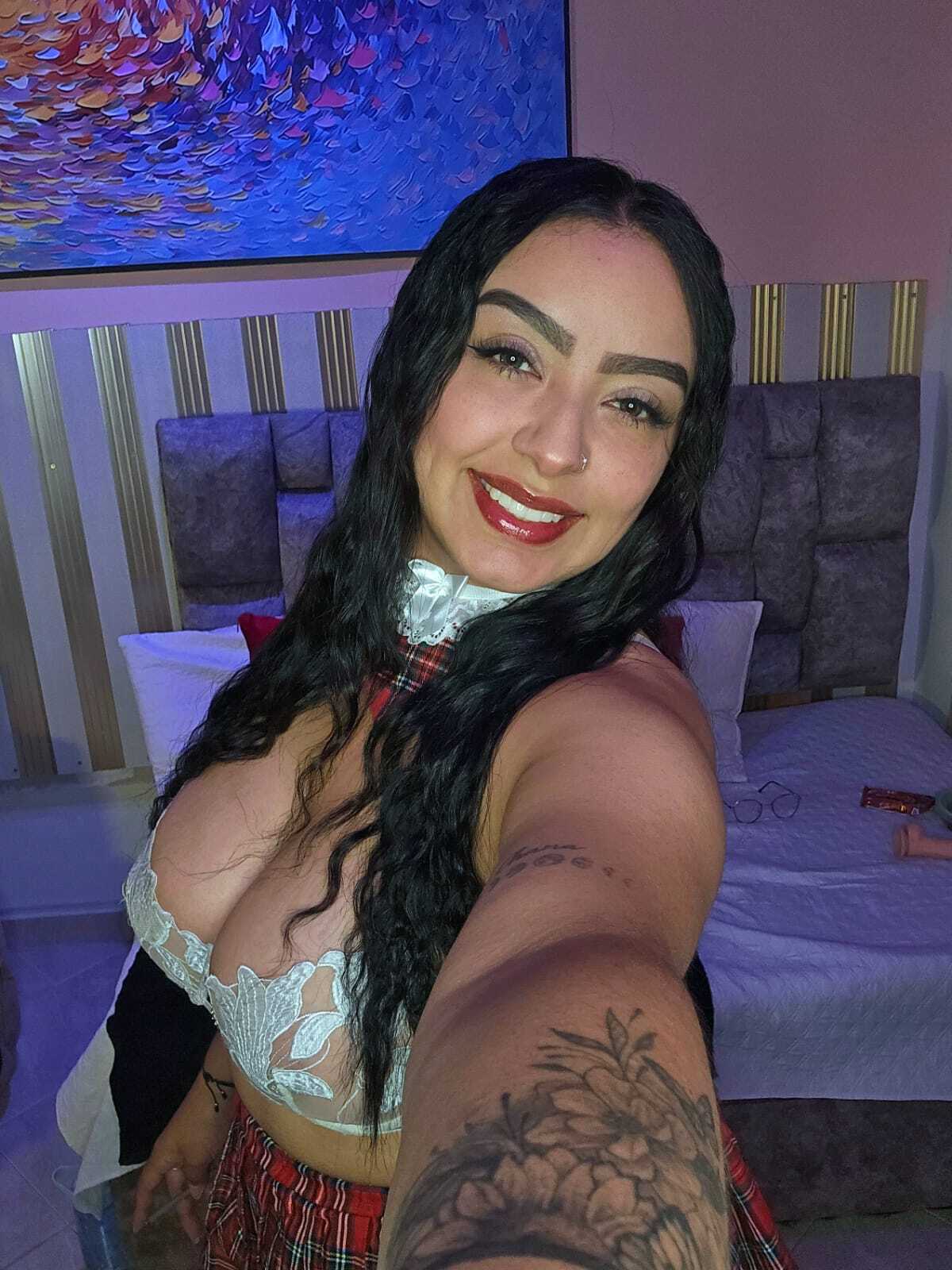 niina_glow picture 1