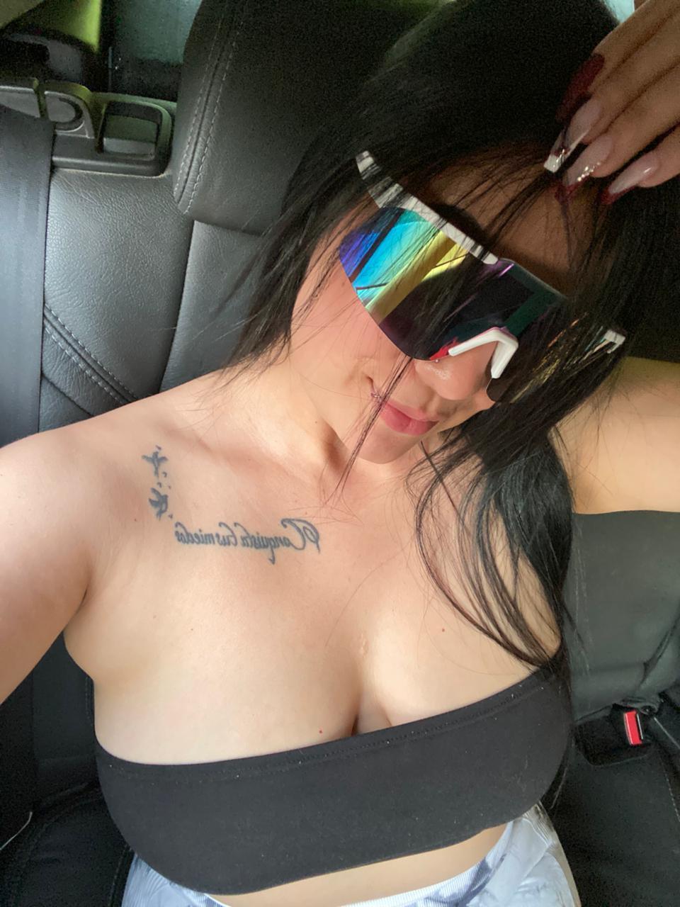 lunaescarlet from Jerkmate