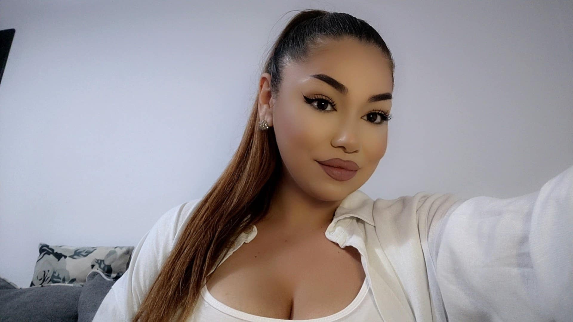 EllaBelleX picture 3