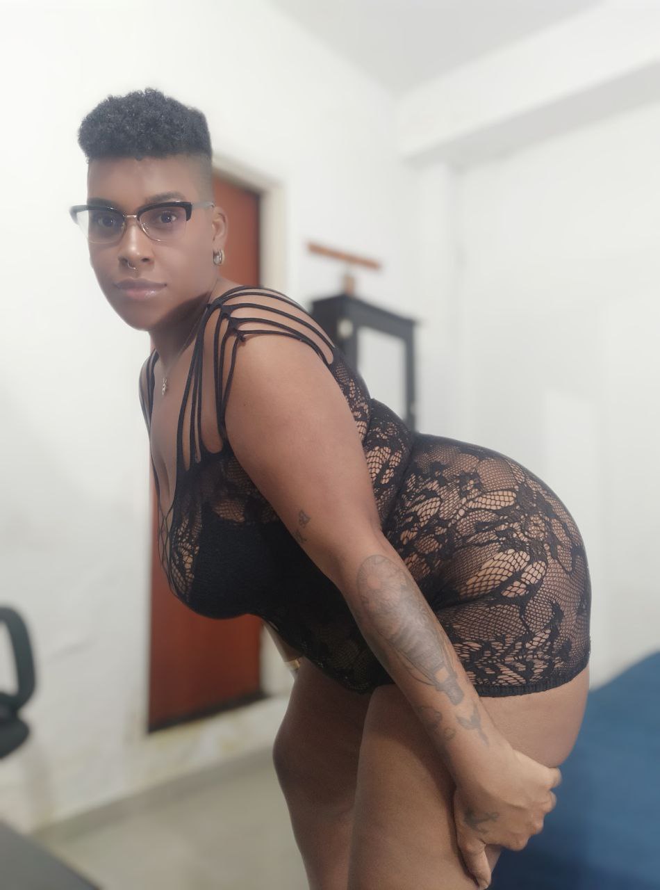 DakotaSexShow111