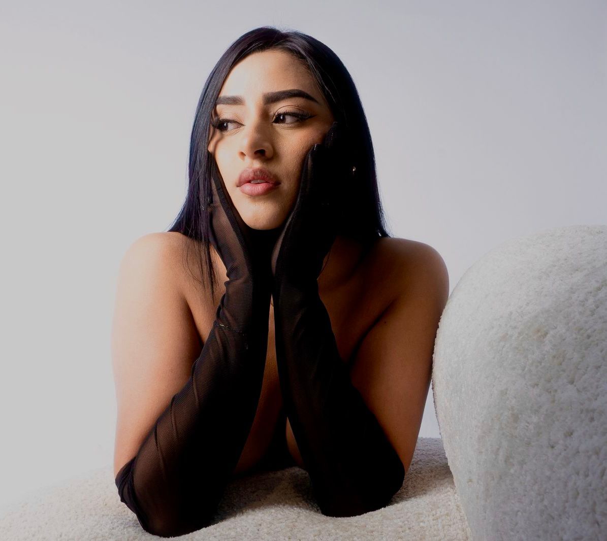 Sara_Hanniston photo 5