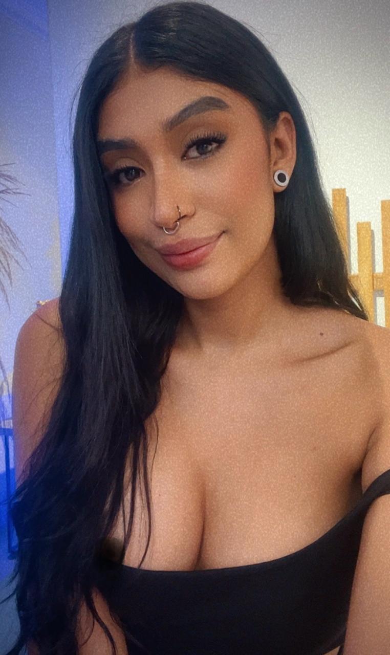 emmilycoopers18 from Jerkmate