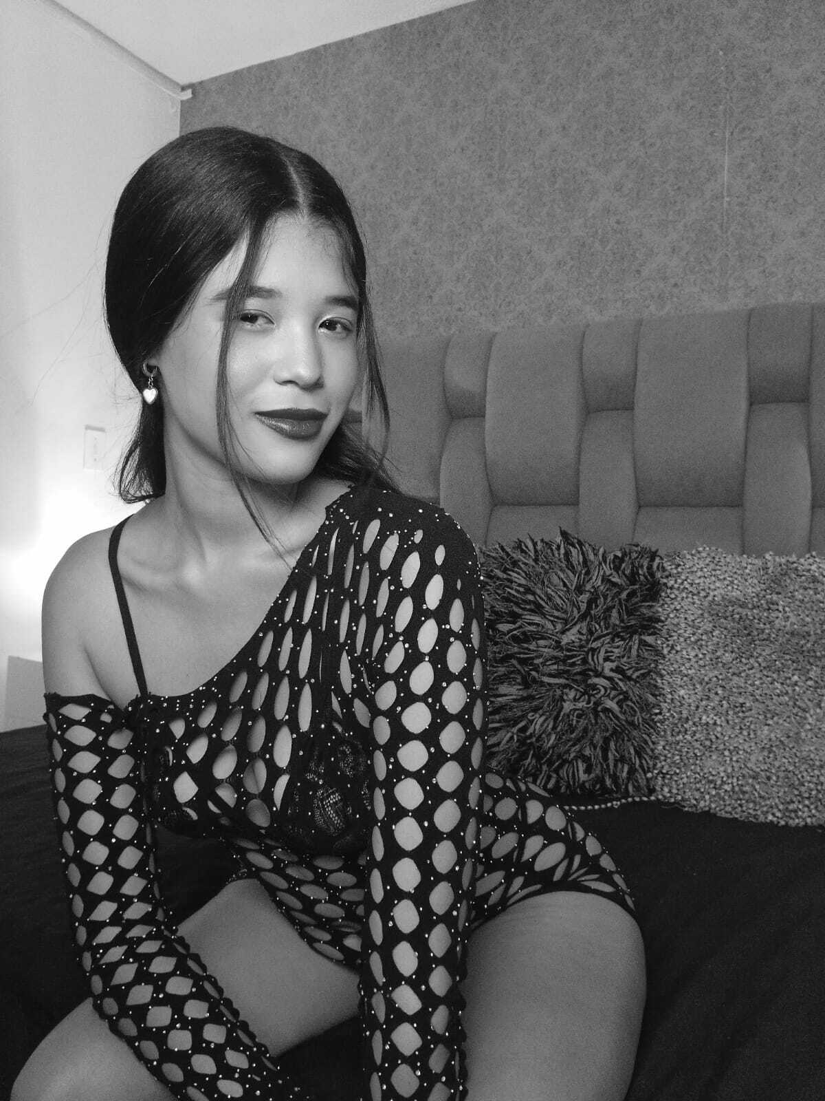 meryanngomez from Jerkmate