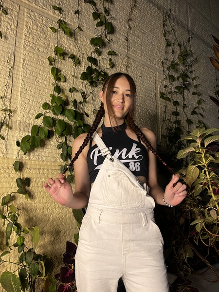 laralopez from Jerkmate