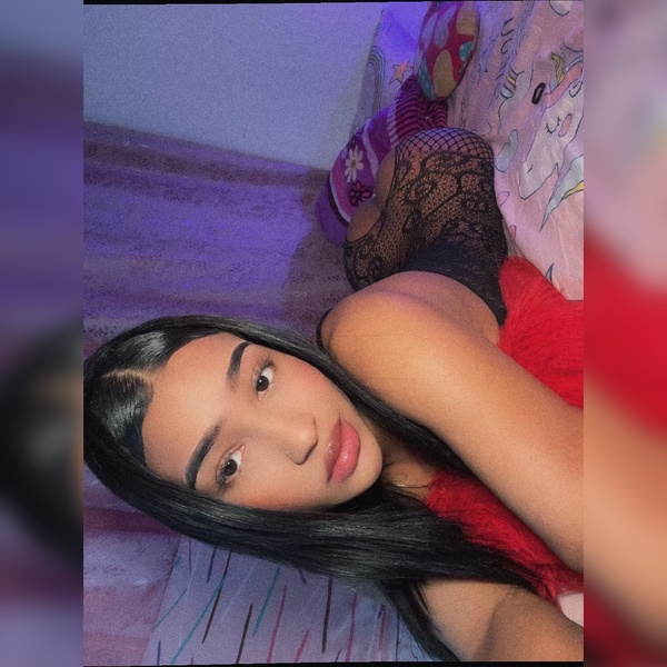 petitexxx from Jerkmate