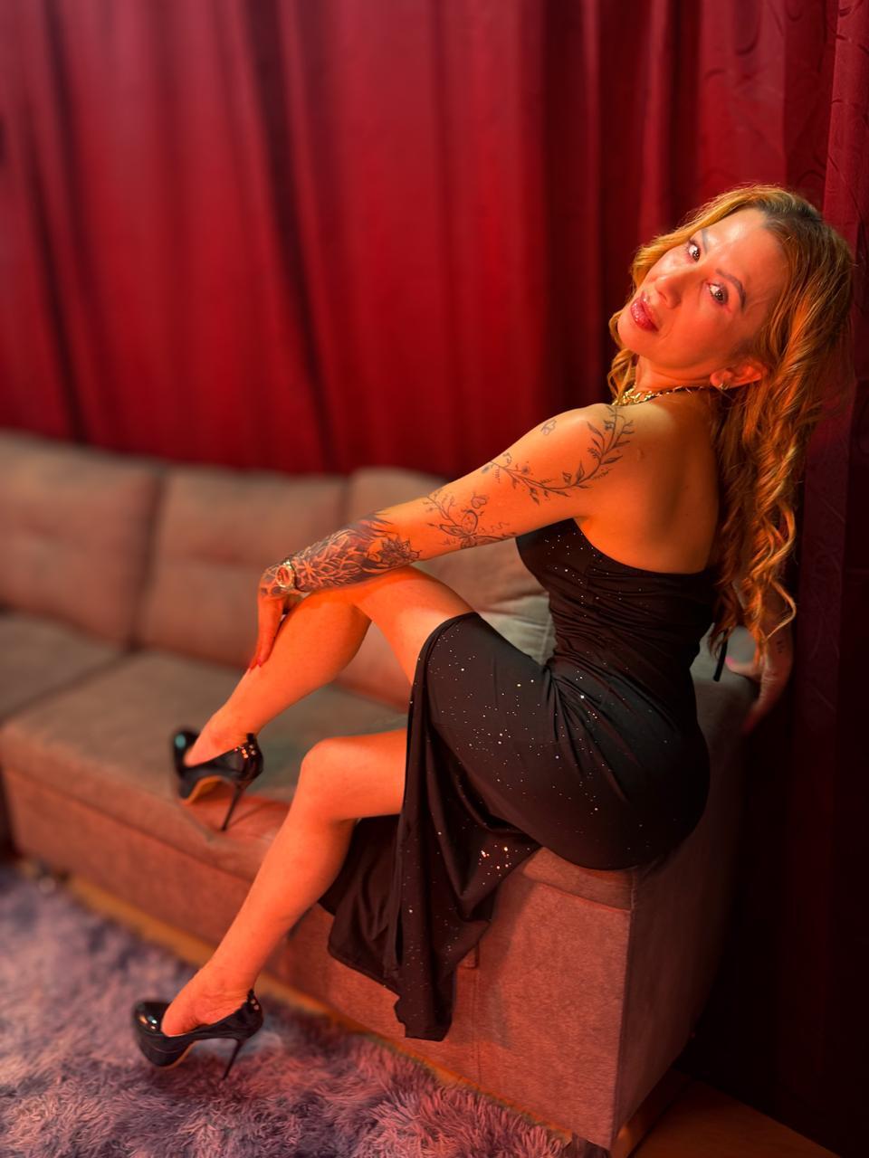 ladyy_scarlett from Jerkmate