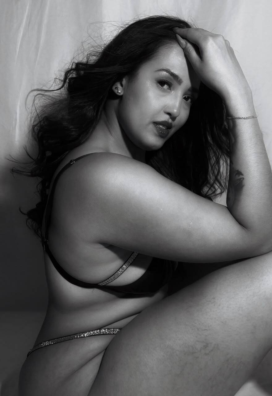 Selena_noir photo 4