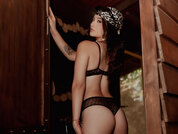 Scarlet_Lyn