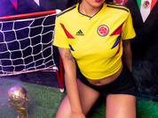 Chat Live with SakiAkanee  18 year old Amateur Cam Girl from Colombia Photo