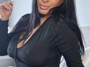 laylacurve photo