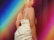 aprilroxs pic