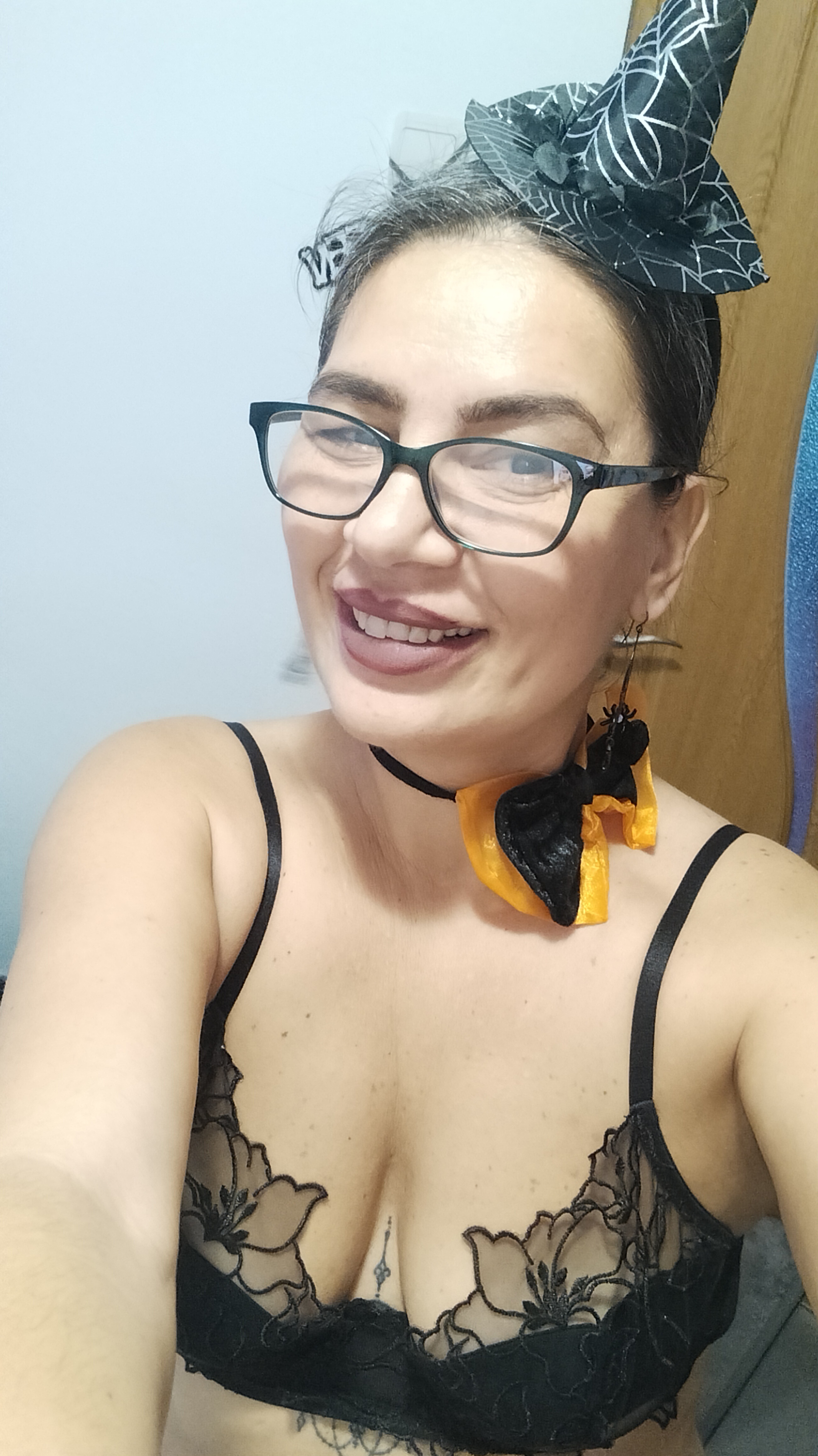 missvivv from Jerkmate