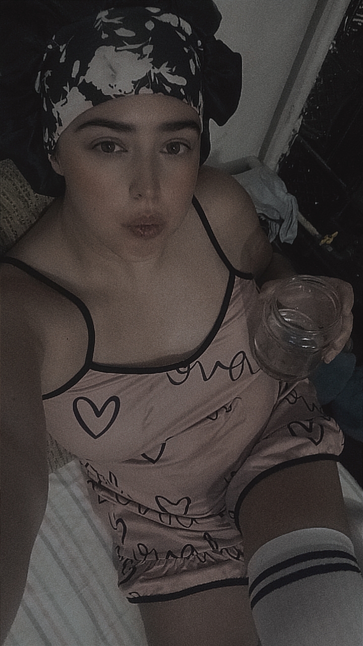 ladyjagz27 from Jerkmate