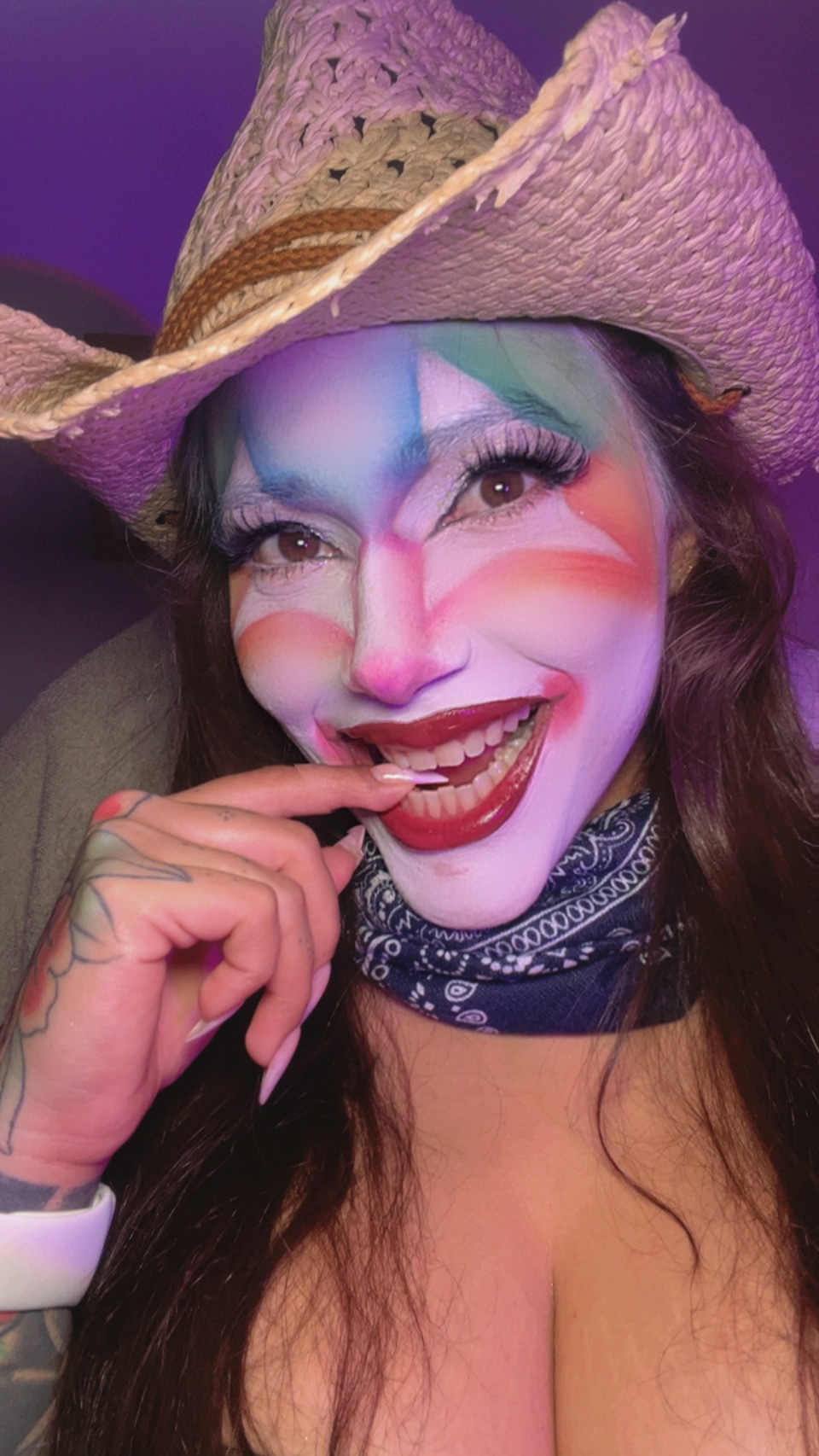 izumisenjux from Jerkmate