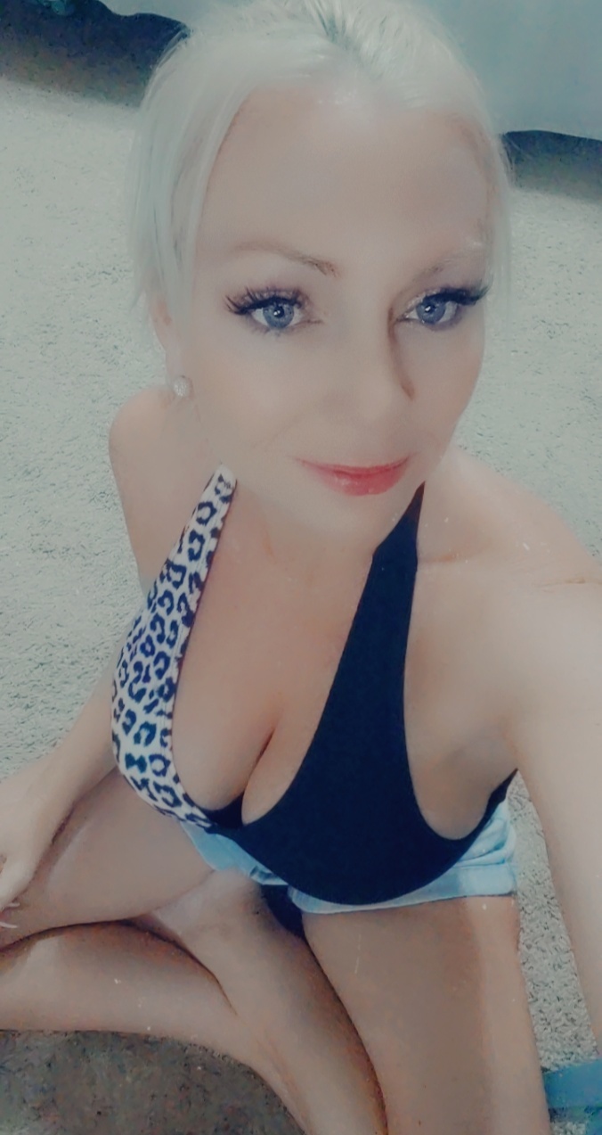 britneyathome from Jerkmate