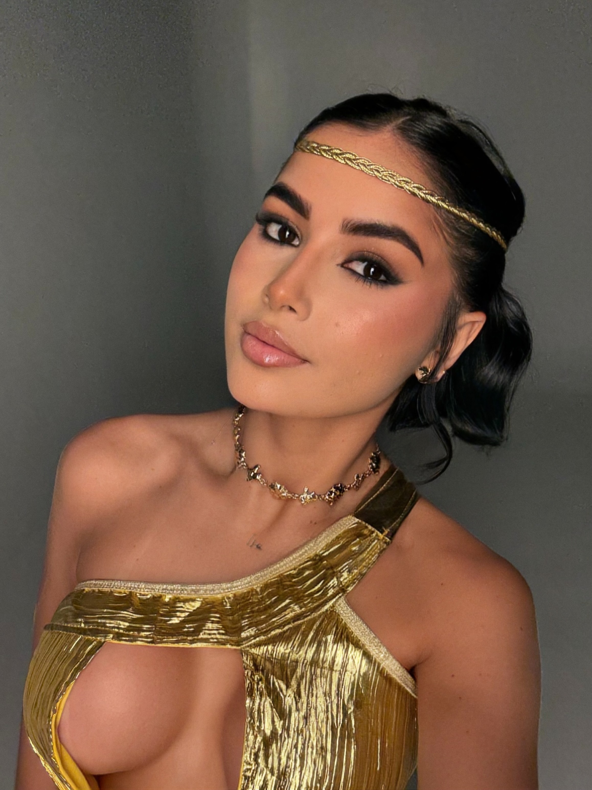 sarathoompson from Jerkmate