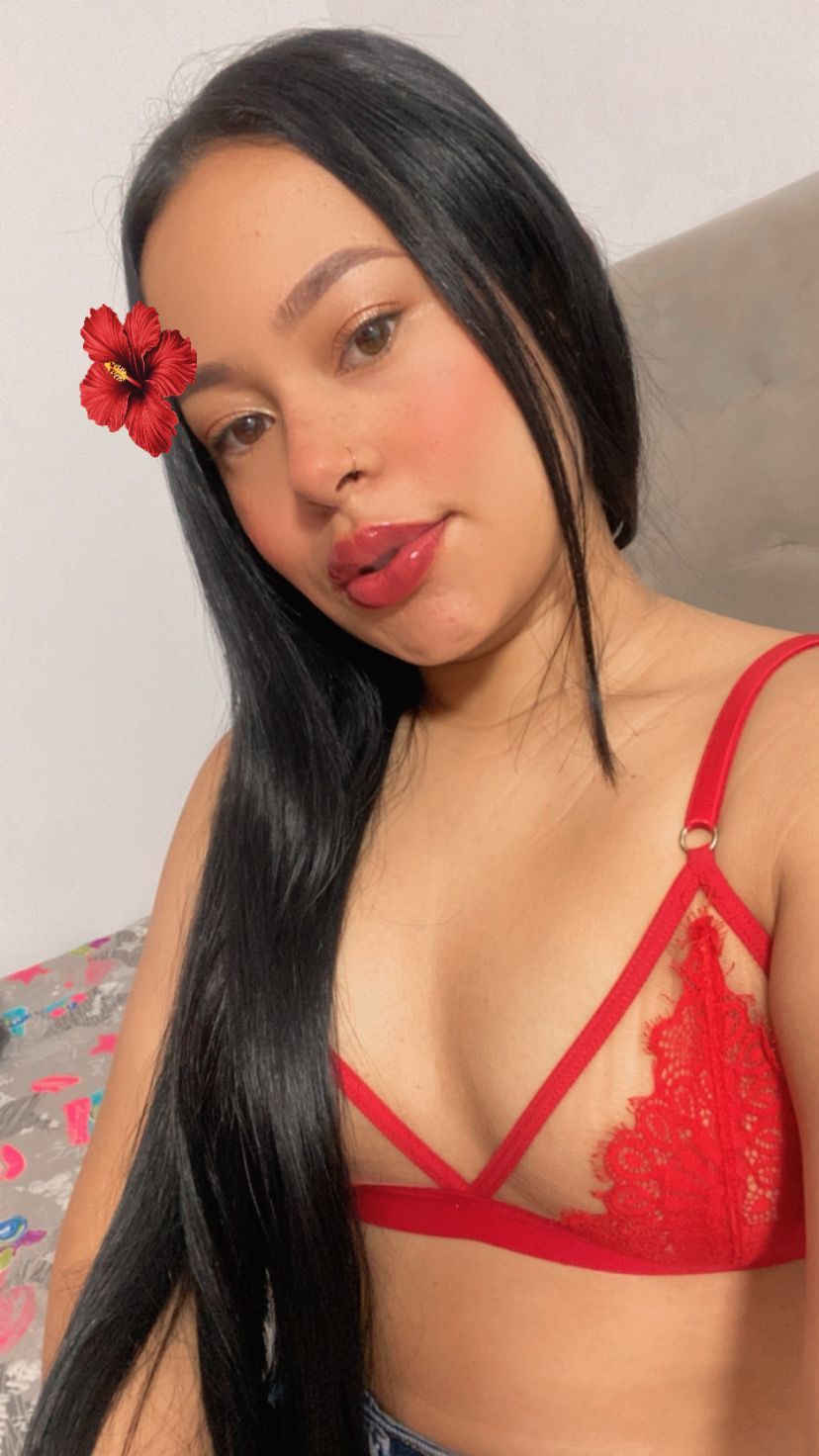 paulasantacruz from Jerkmate