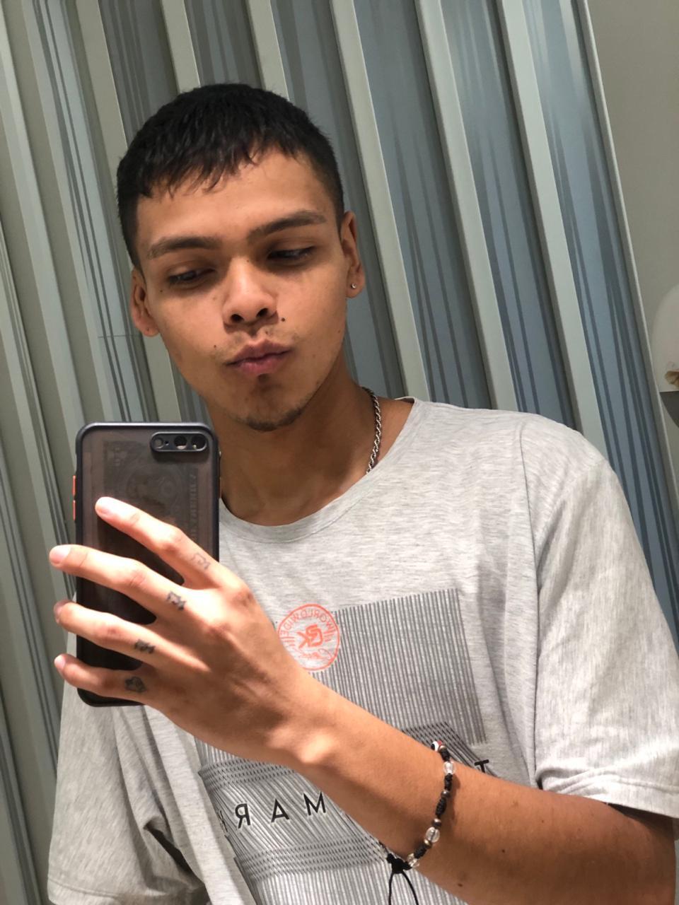 jhonxoxo from Jerkmate