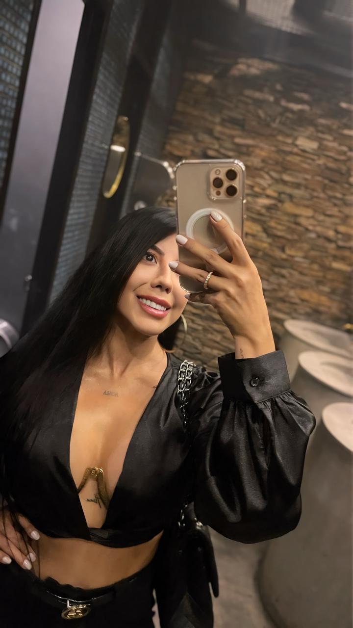 katy_devine from Jerkmate