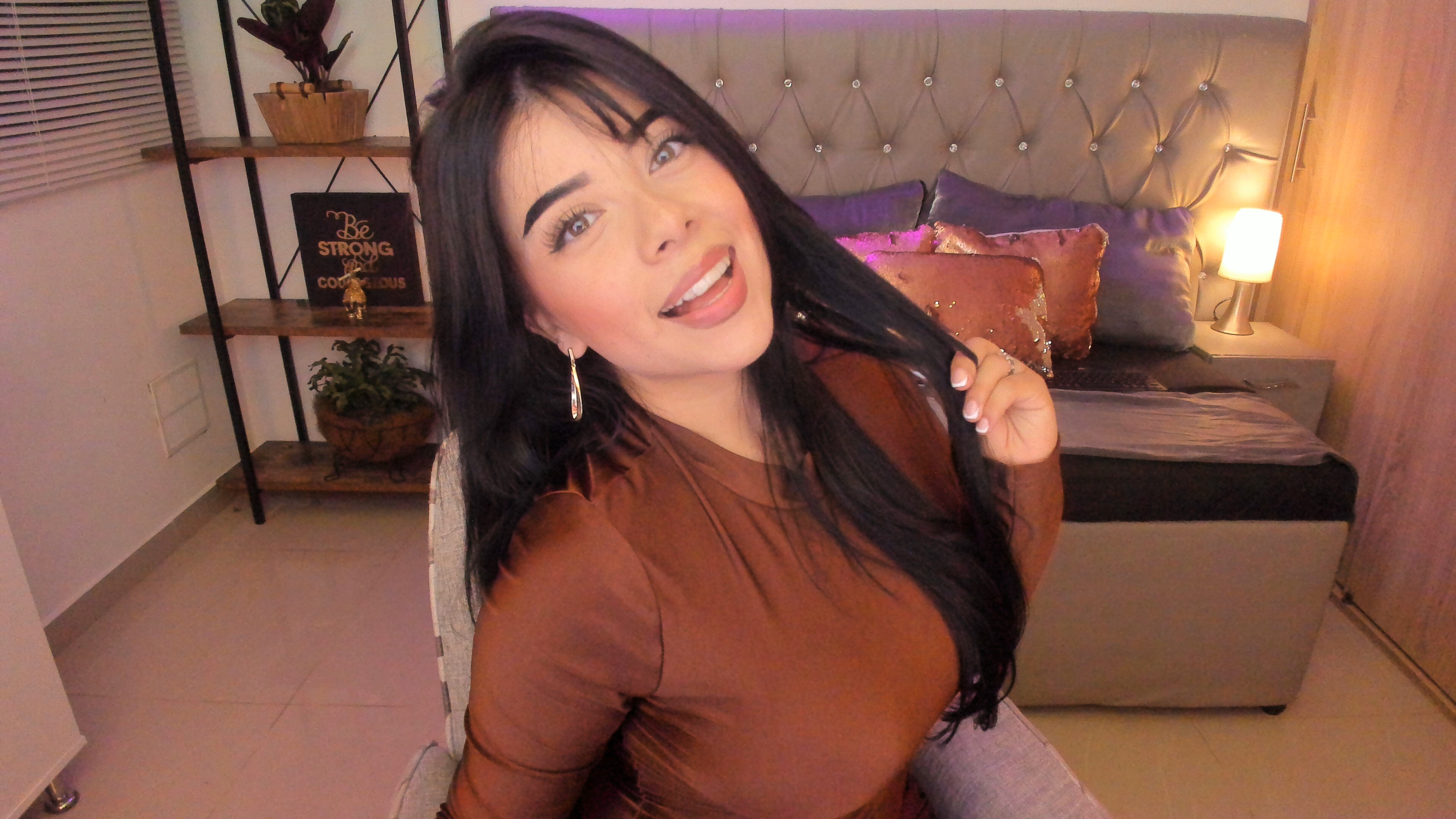 sharonscarllet from Jerkmate