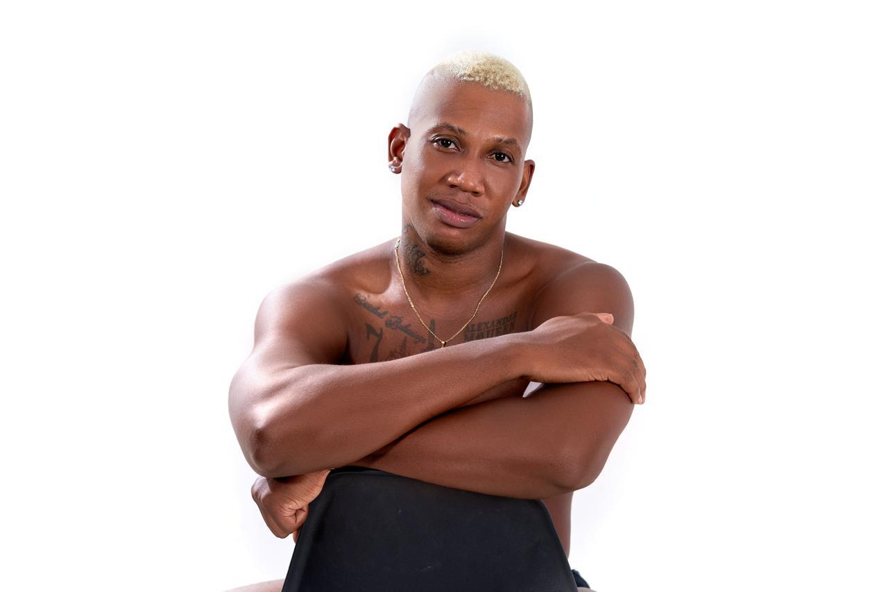 enzomartinezxxx from Jerkmate