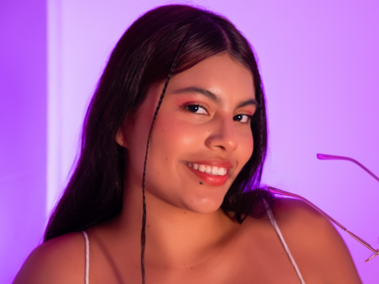 Alyssa_Green picture 5