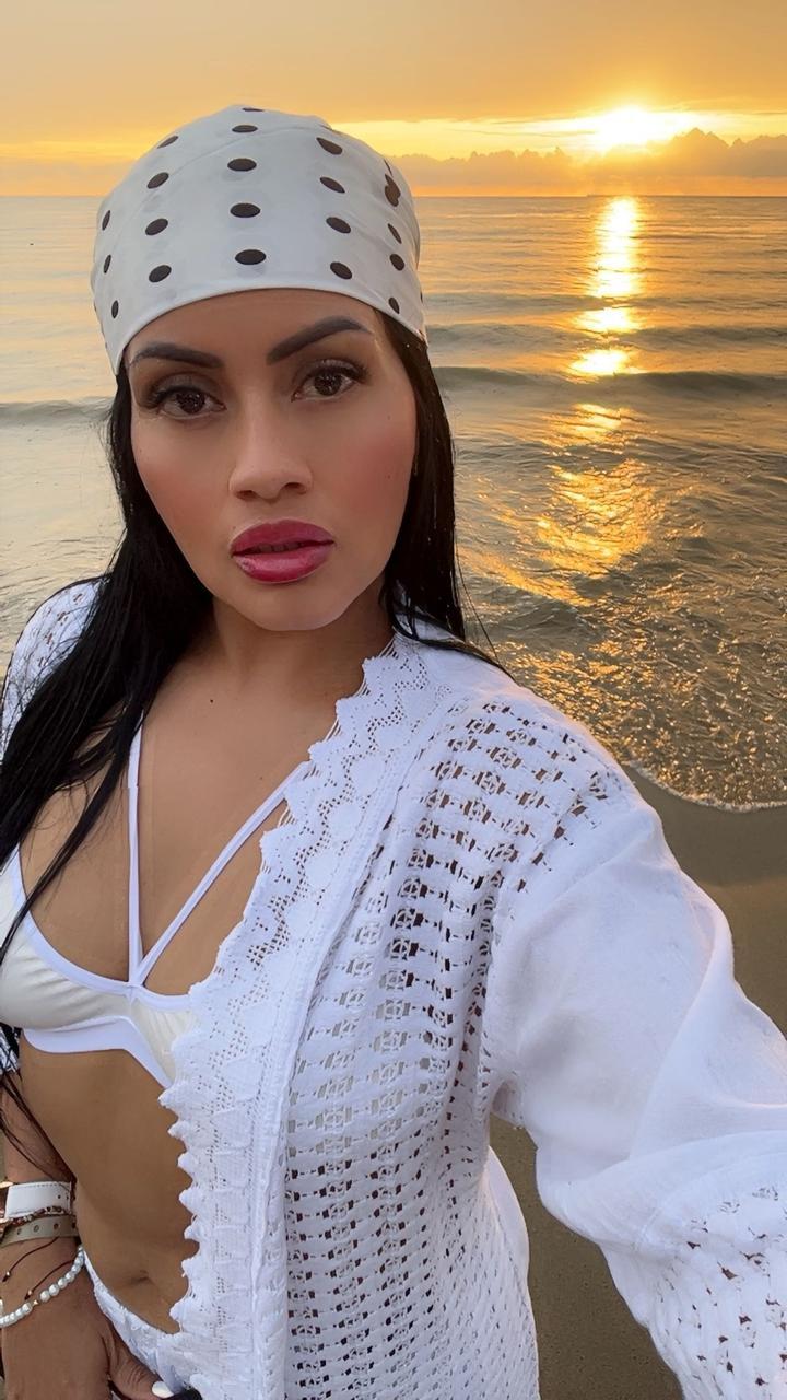 bellarossex from Jerkmate