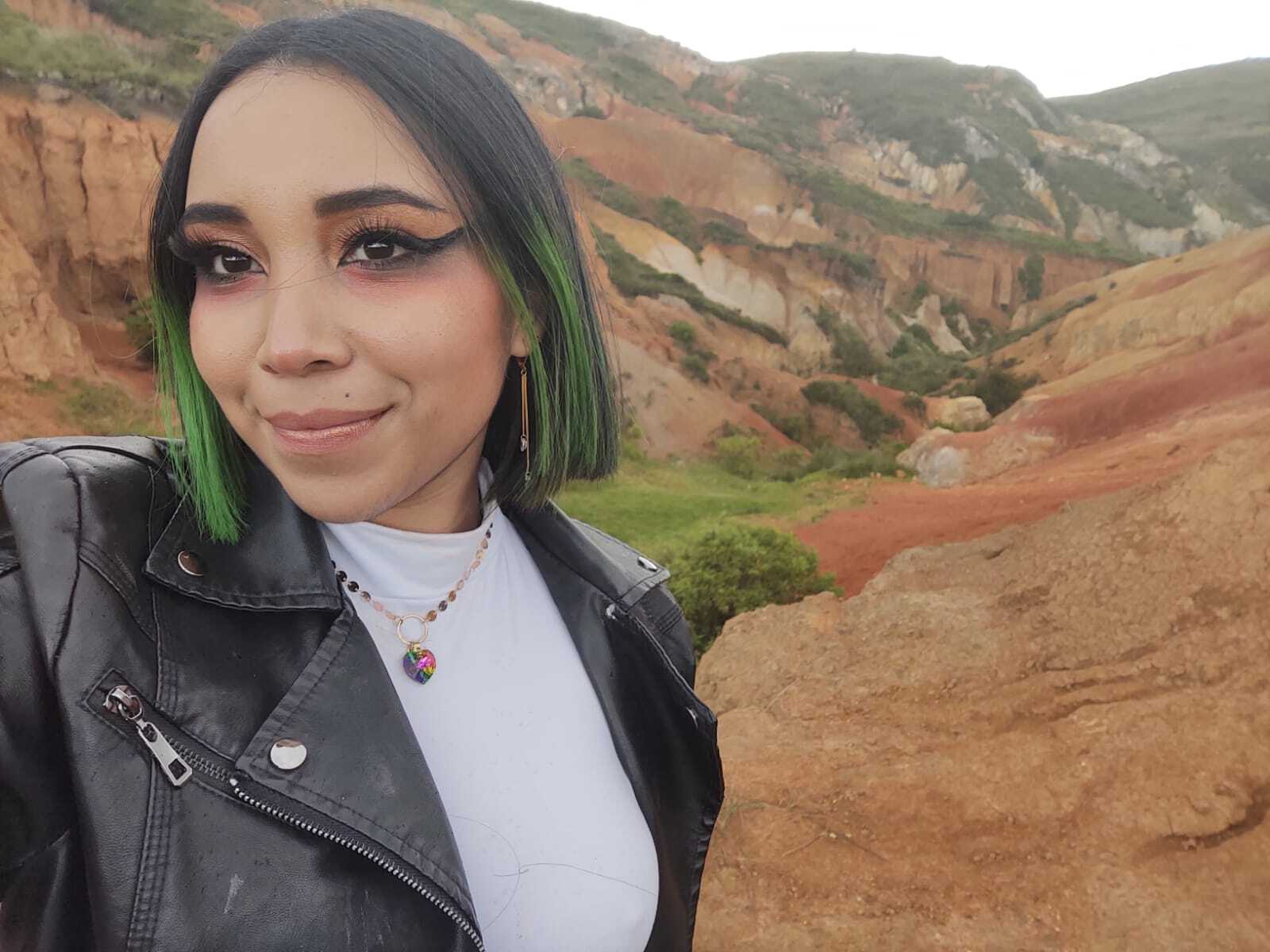 lucianacas from Jerkmate