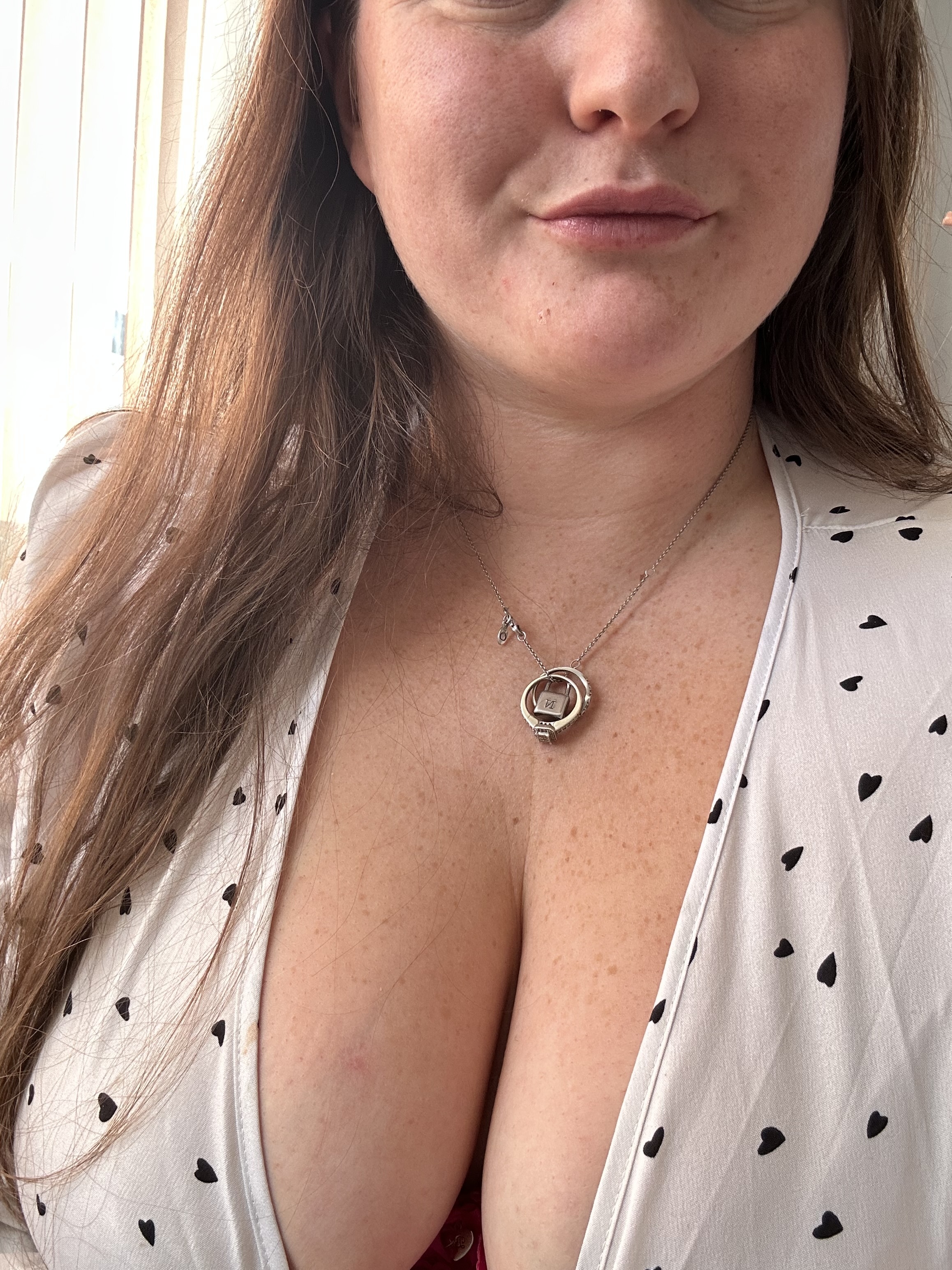 bustybonnieuk from Jerkmate
