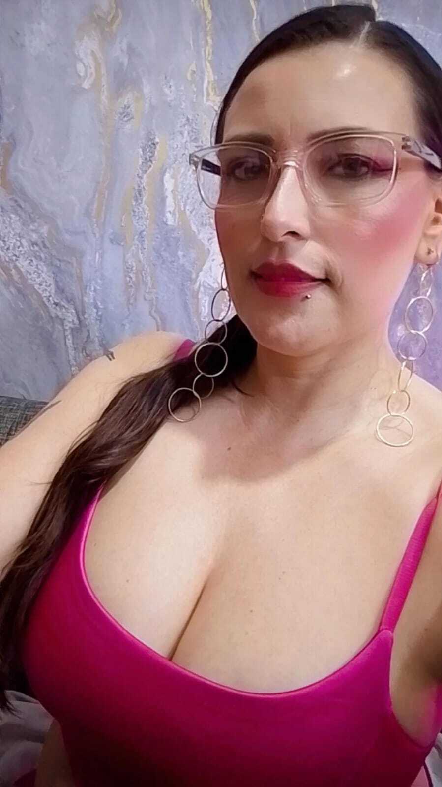 hornyjuliette from Jerkmate
