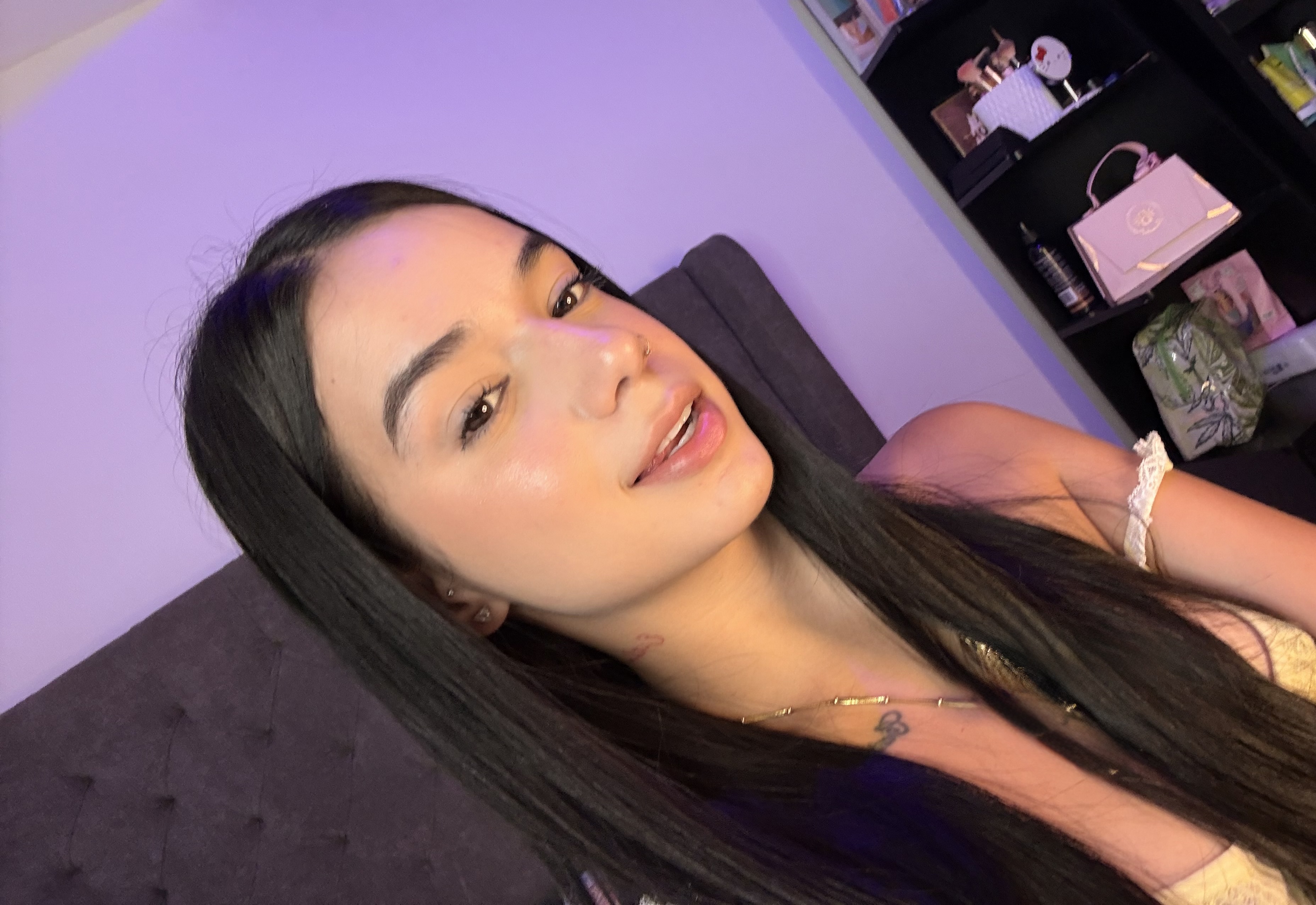 EvelynHiil photo 8