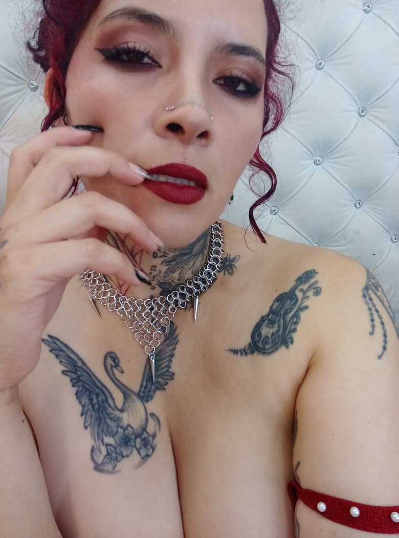 LadyMiaXxx photo 5
