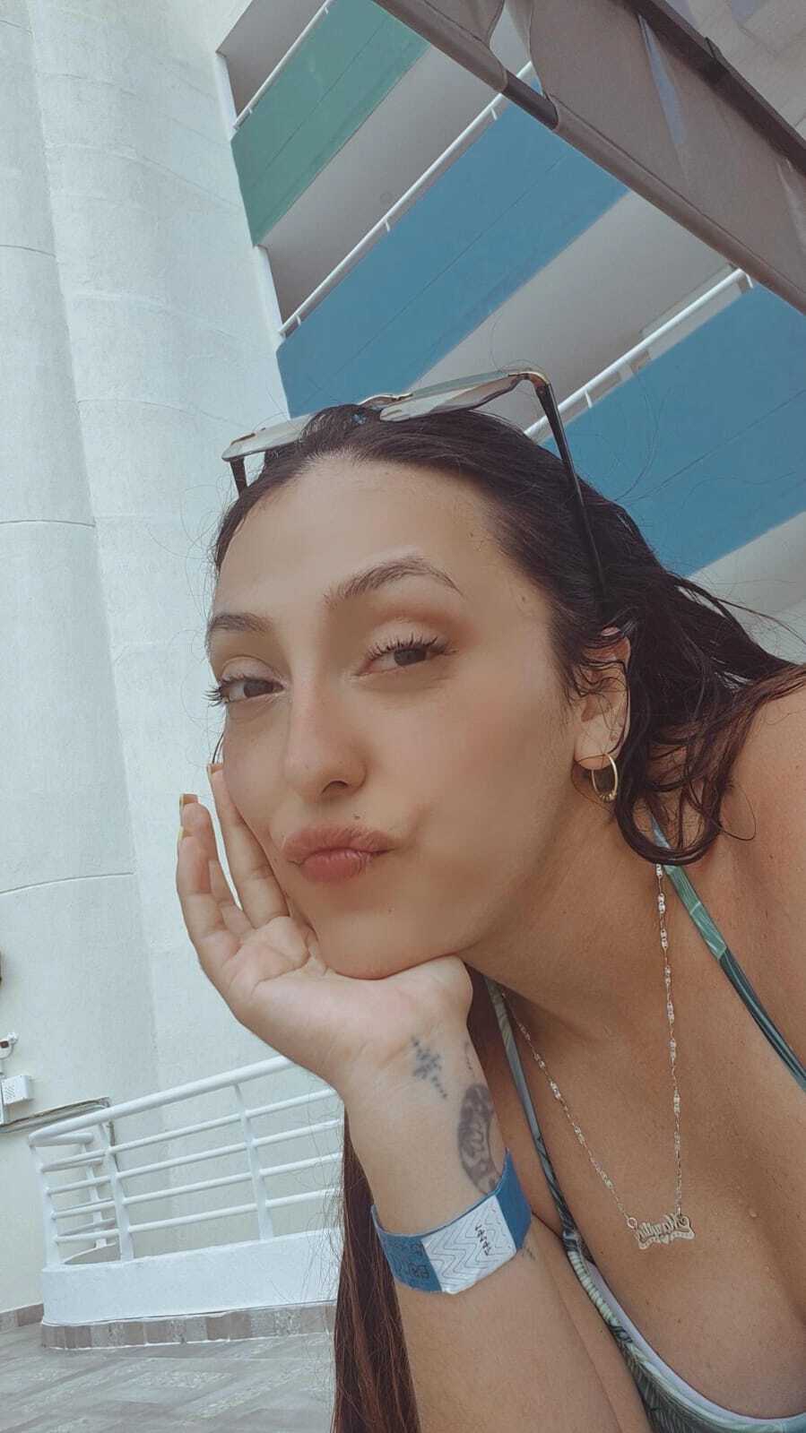 melodyhillton from Jerkmate