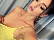 lovelykarina pic