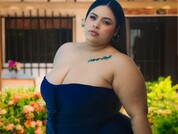 Maya_curvy