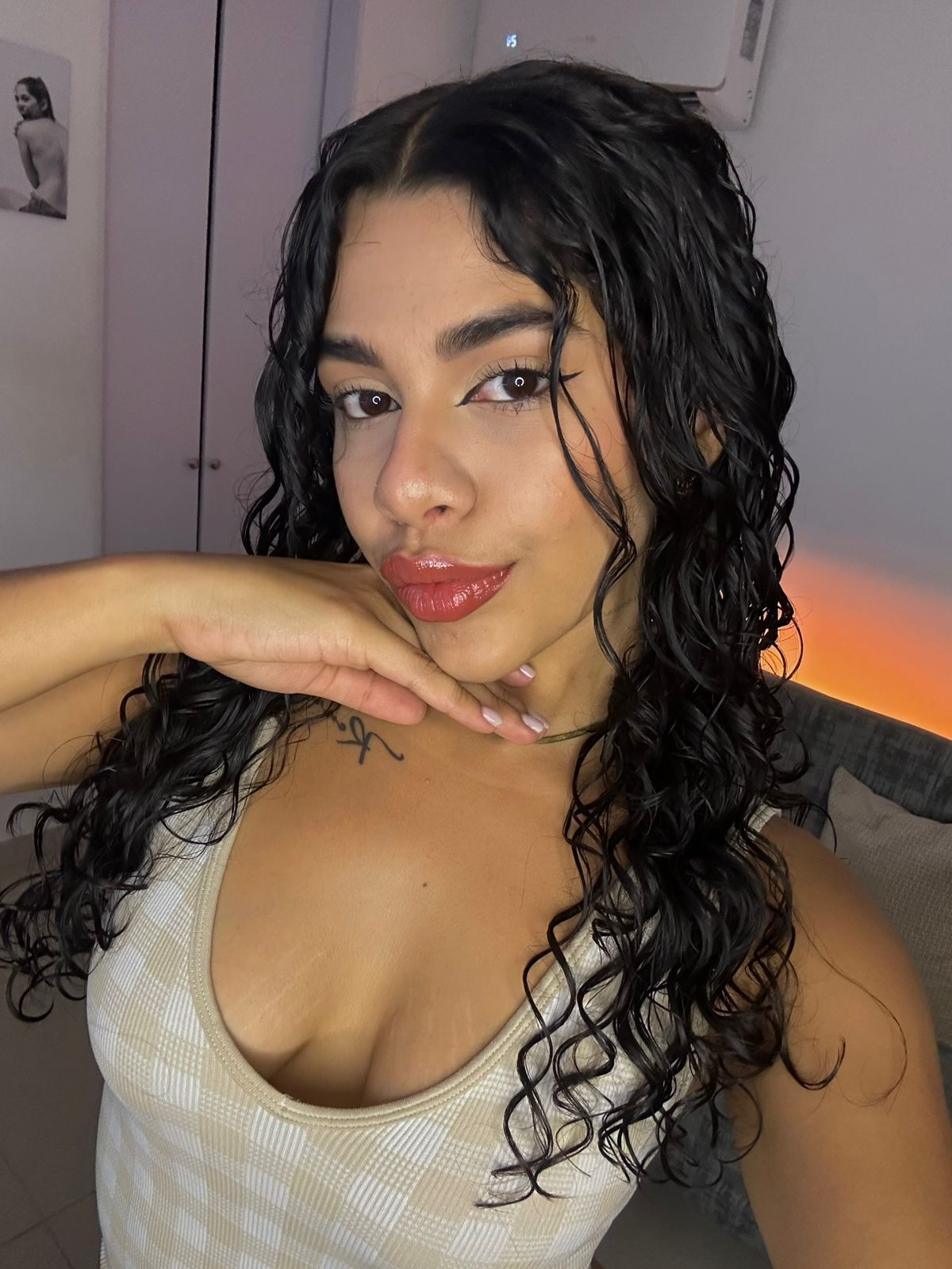 clarckbella from Jerkmate