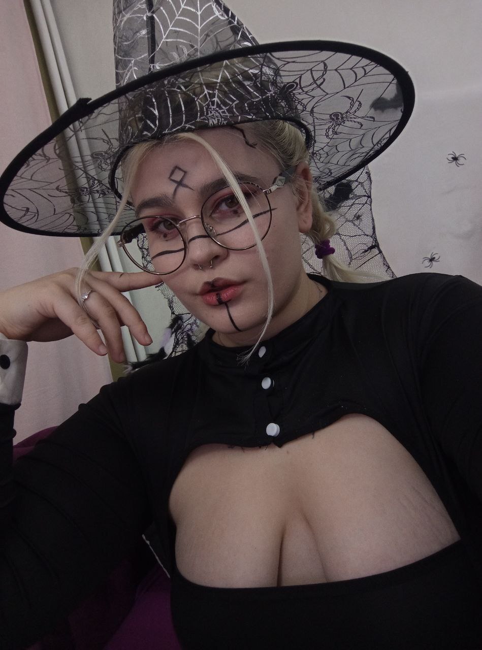 danicamonro from Jerkmate