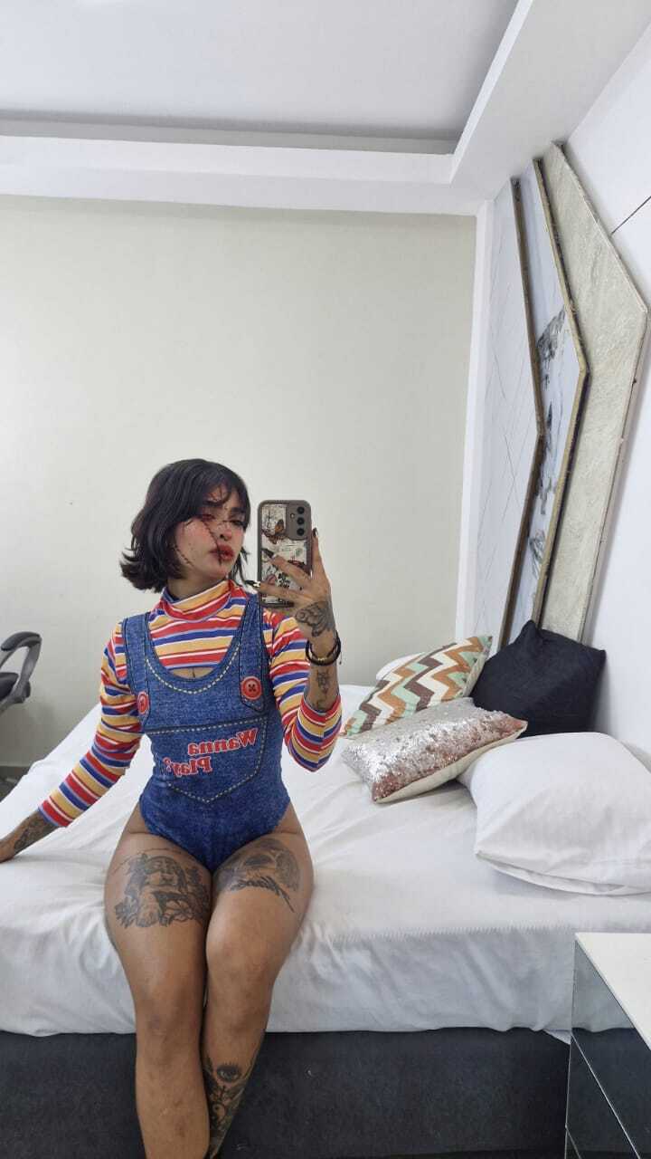 bitchval from Jerkmate