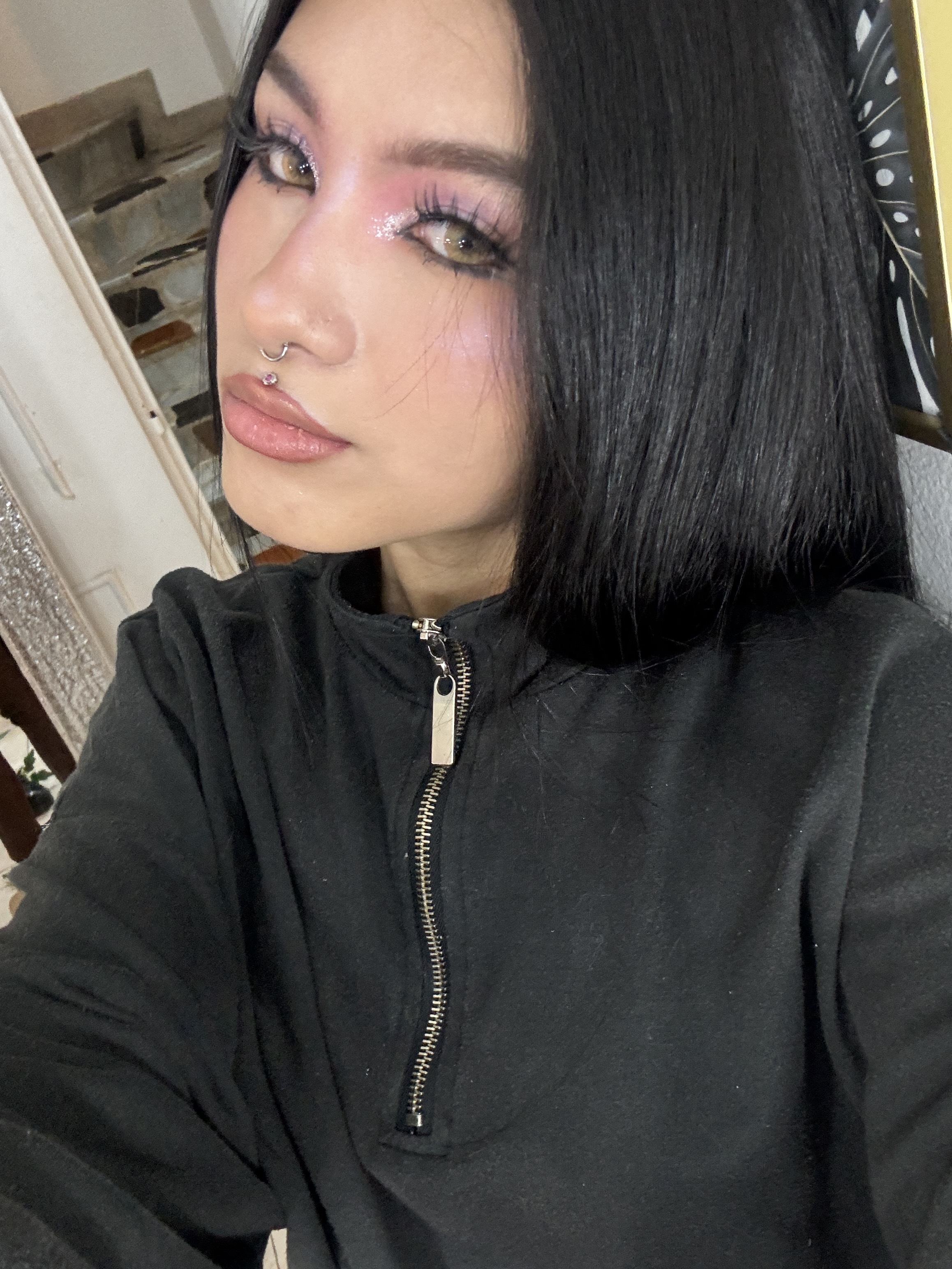 cuteezoe from Jerkmate