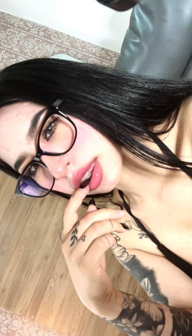 miafreya from Jerkmate