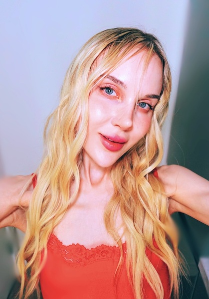 sofieskye from Jerkmate