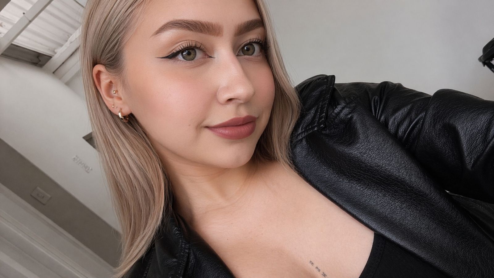 AlanaLeBlanc picture 7