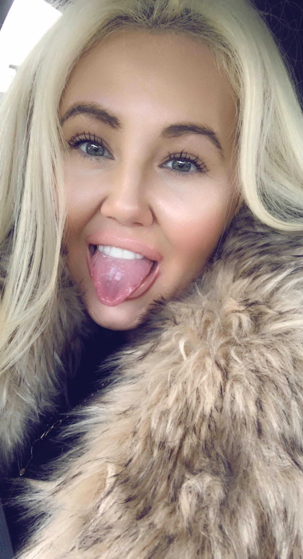englishbrooke69 from Jerkmate