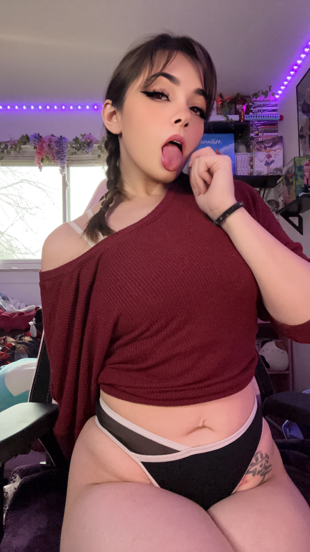 gwentaii from Jerkmate