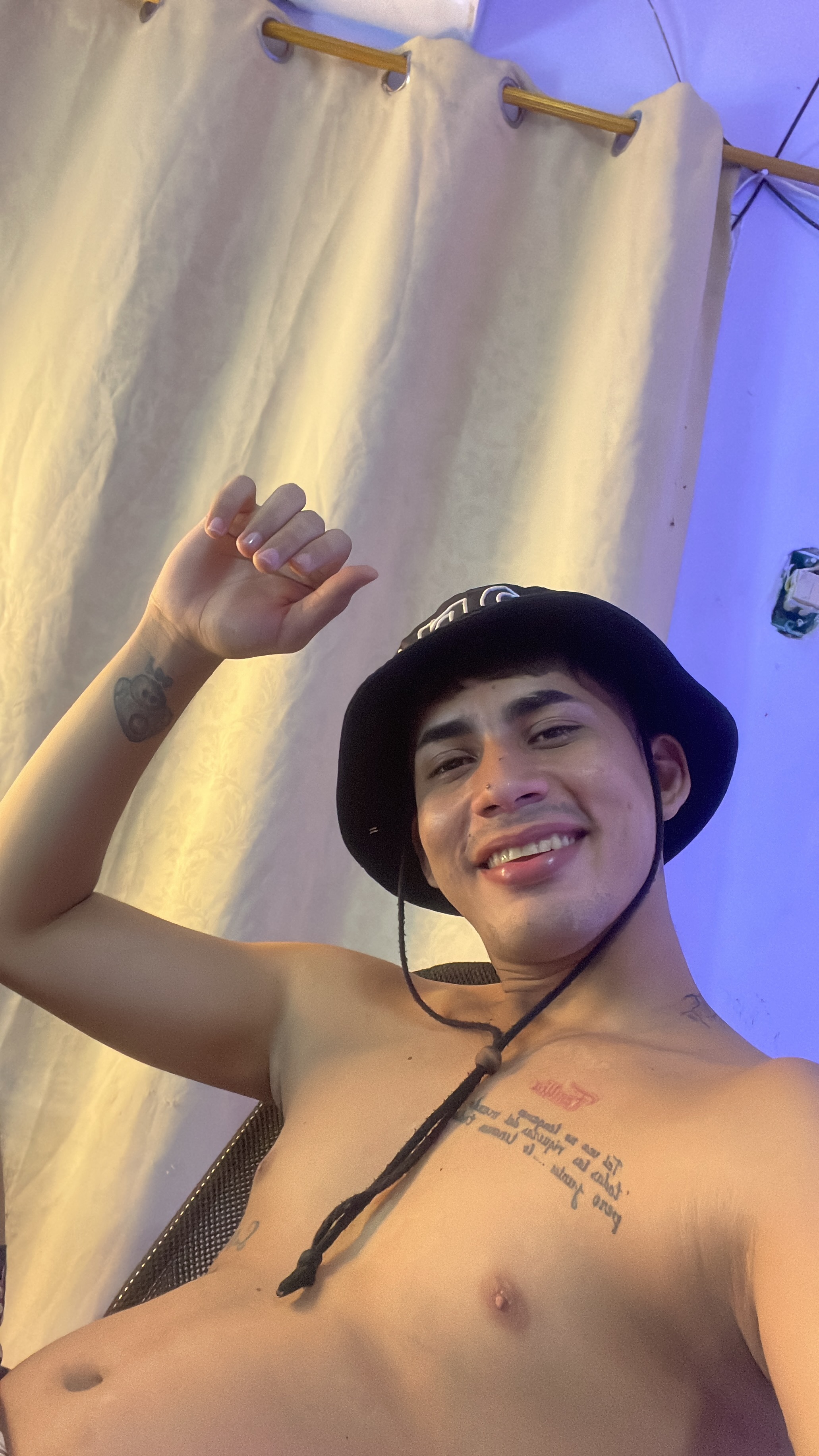 boylatinosexxxx from Jerkmate